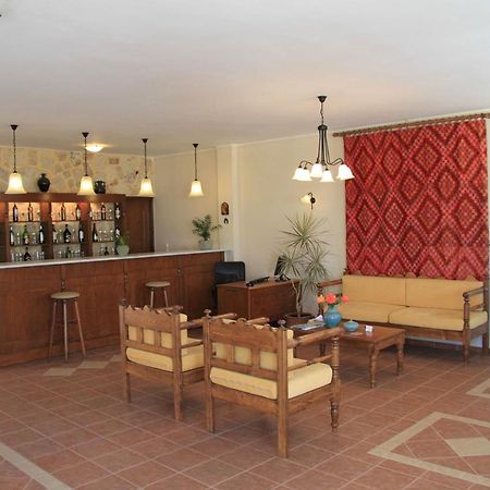 Panos Beach Hotel Platanés Exteriör bild