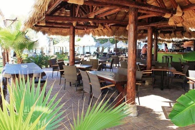 Panos Beach Hotel Platanés Exteriör bild