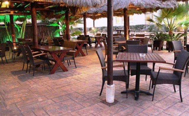 Panos Beach Hotel Platanés Exteriör bild