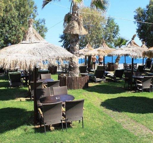 Panos Beach Hotel Platanés Exteriör bild
