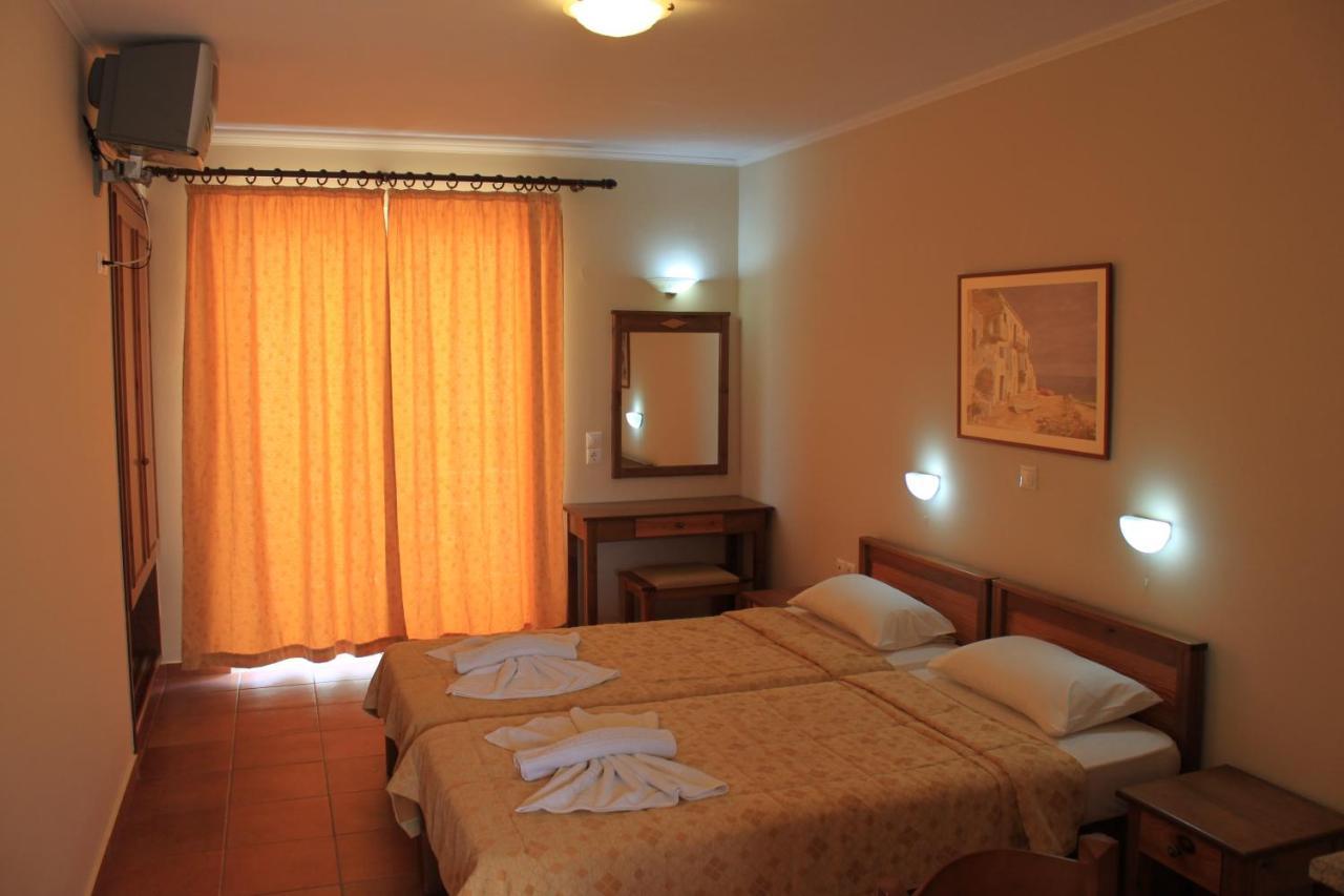 Panos Beach Hotel Platanés Rum bild